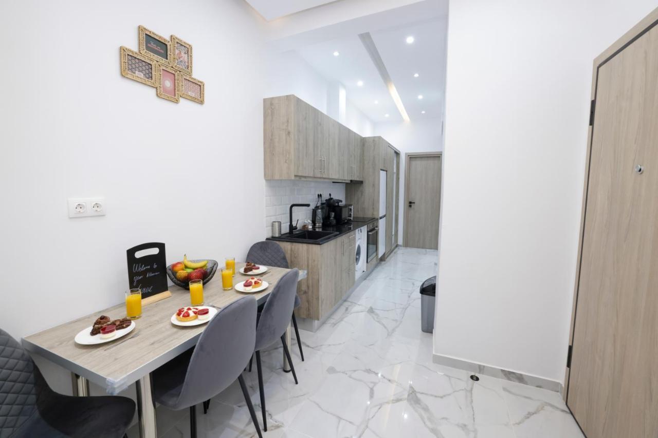 Apollo 2 Bd Jacuzzi Suite Athens Ngoại thất bức ảnh