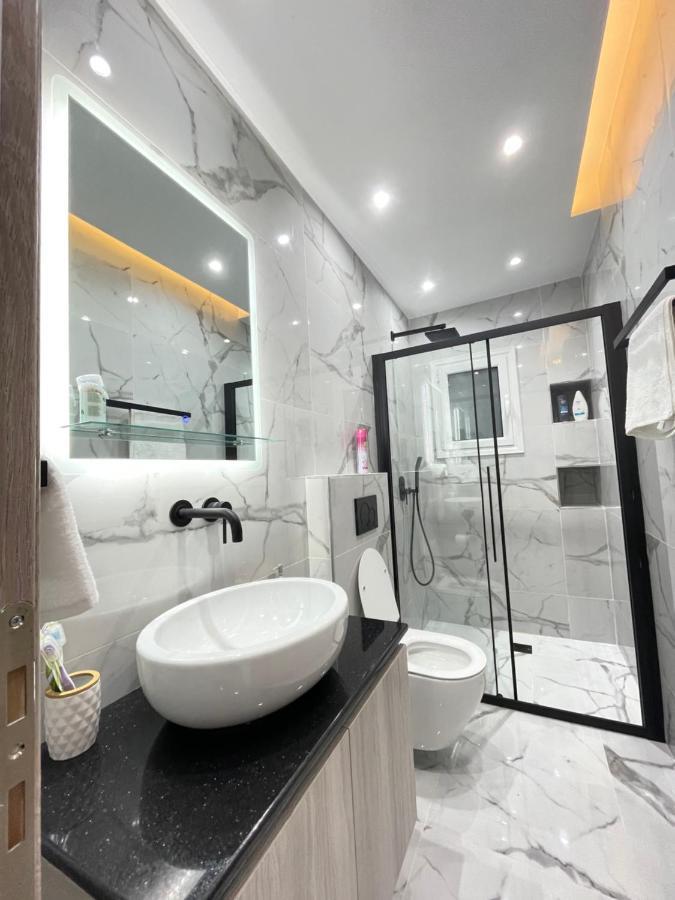 Apollo 2 Bd Jacuzzi Suite Athens Ngoại thất bức ảnh