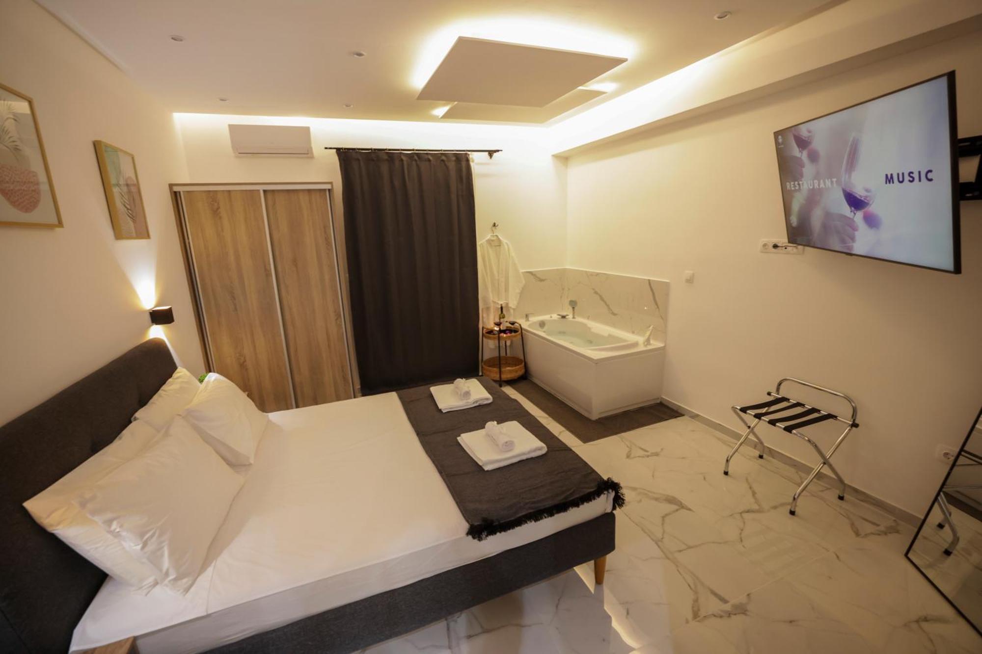 Apollo 2 Bd Jacuzzi Suite Athens Ngoại thất bức ảnh